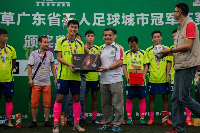 马蒂奇回应里昂债务问题：只专注于做好自己工作